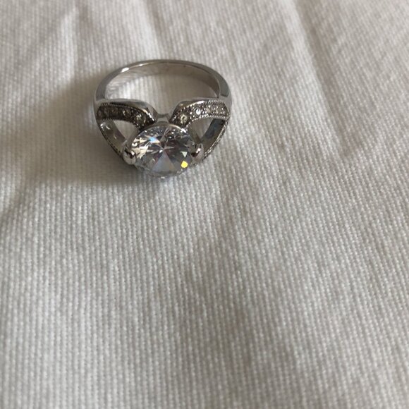 Cubic Zirconia ring - Picture 3 of 4